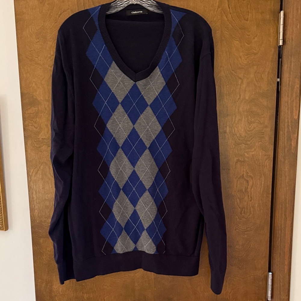 Claiborne V-Neck Sweater with Blue and Gray Argyle